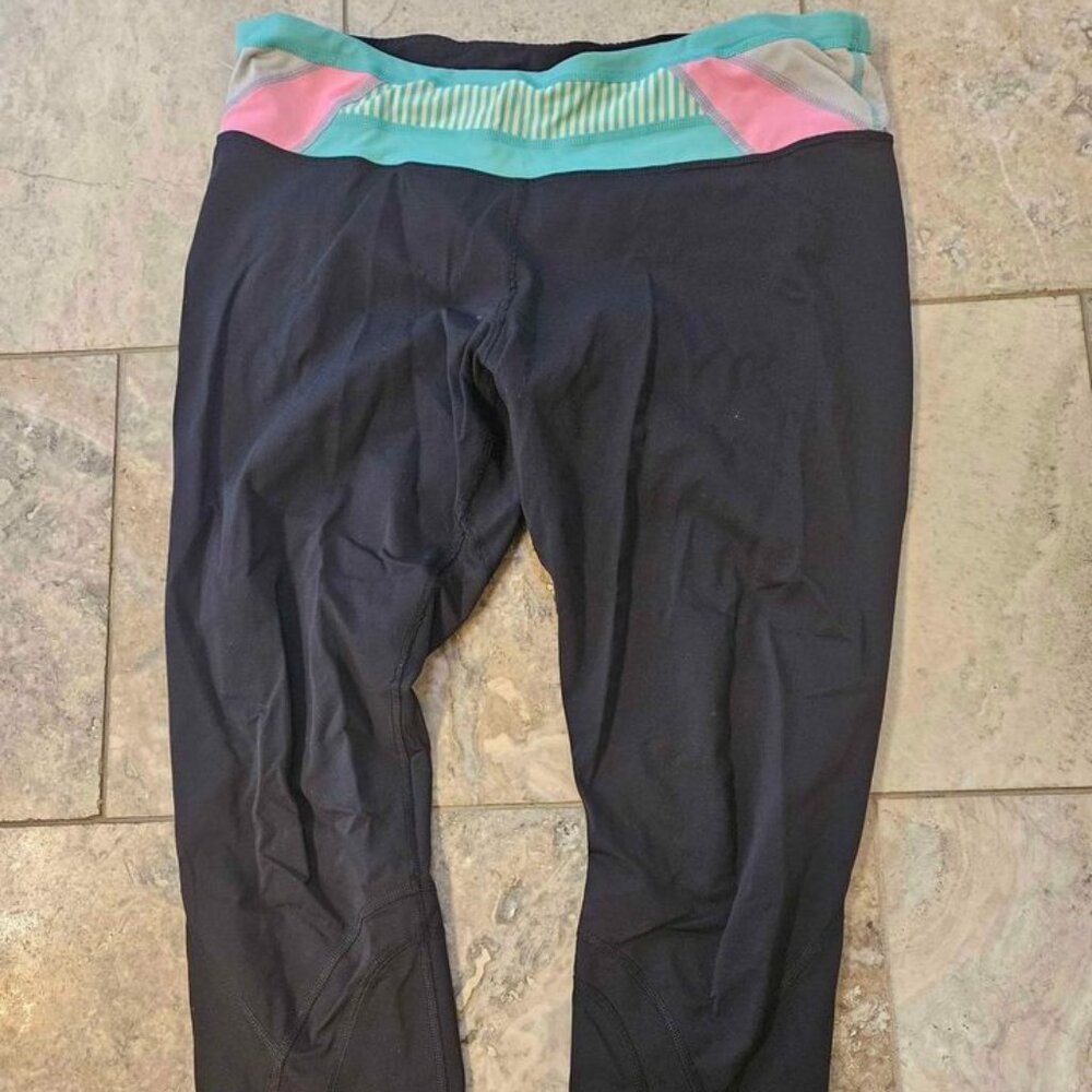 Lululemon black capri sz 12